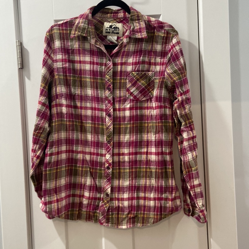 Old Mill women's XL long sleeve plaid flannel